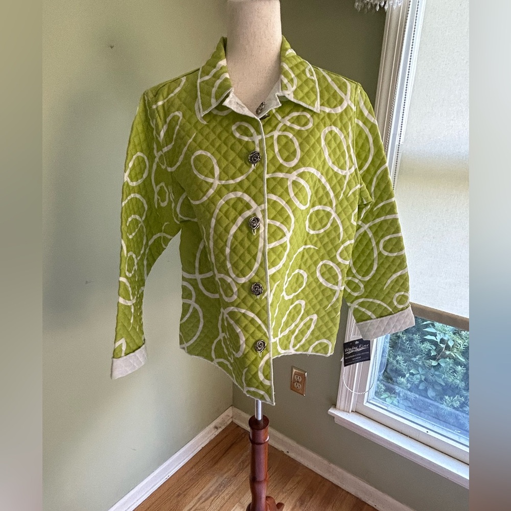NWT Winding River reversible quilted jacket. Kelly green vs solid white. XL USA
